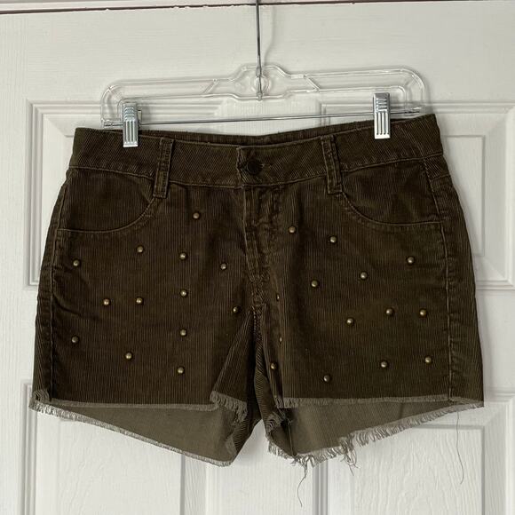 Guess Pants - Guess Studded Corduroy Cutoff Shorts - Size 27